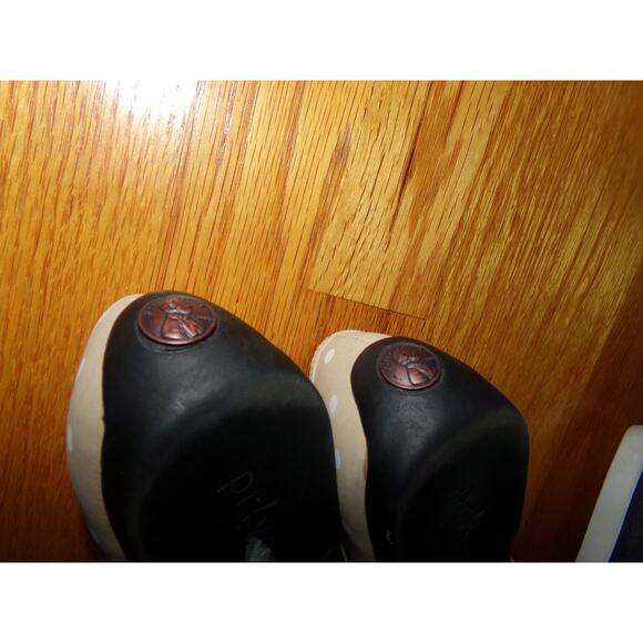 Privo by Clarks unique tan w white dots leather flat size 8 1/2 M New No Box - Picture 5 of 5